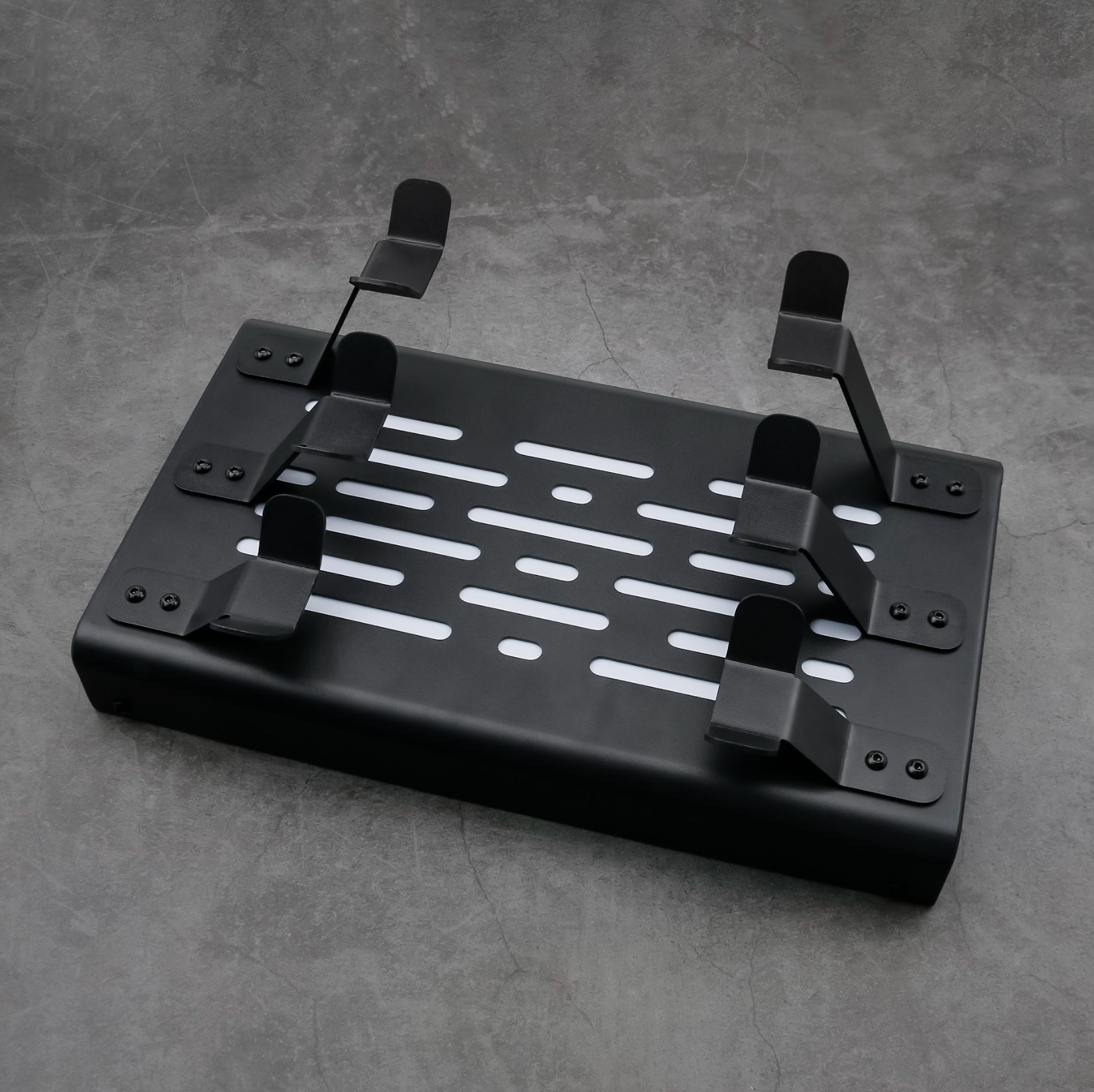 Metal Display Stand (Saber Not Included)